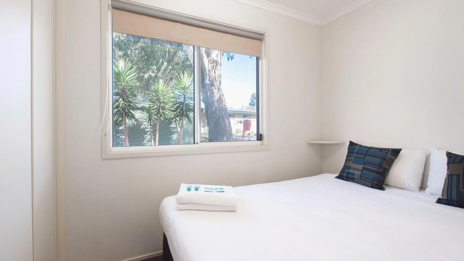 Echo Holiday Parks - Windsor Gardens  Adelaide